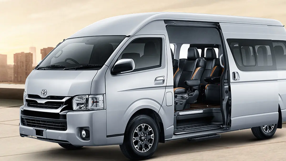 HIACE COMUTER